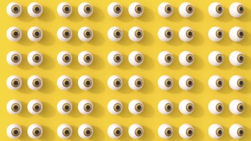 Movendo os olhos sobre fundo amarelo