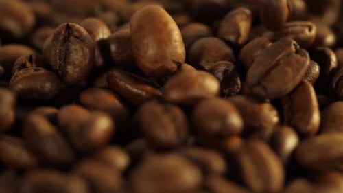 Kaffeebohnen fallen runter