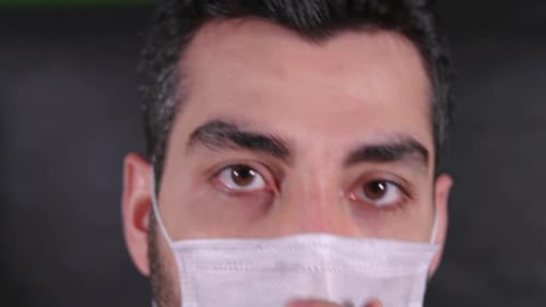 Doctor Face Mask (2.7K)