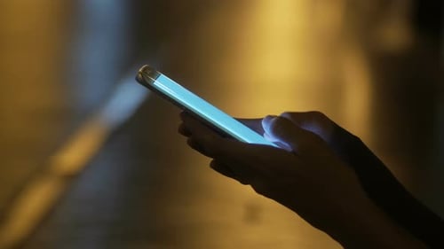 Using Smartphone at Night