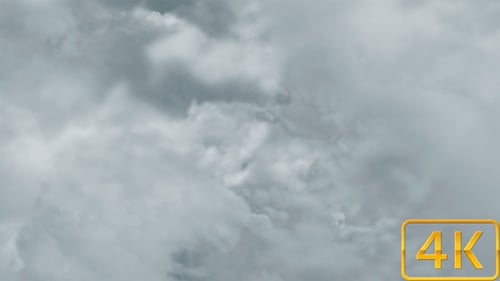 Flug In Den Wolken
