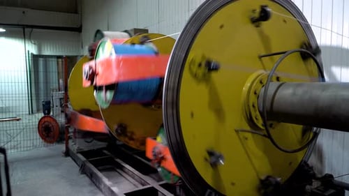 Herstellung von Kupferdraht-Bronze-Kabeln in Rollen im Werk