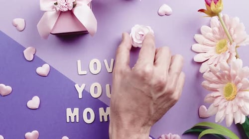 Heartfelt Message: Love You Mom with Flowers and Gifts