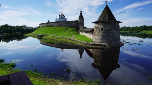 Pskov Kremlin and Trinity Cathedral, Timelapse