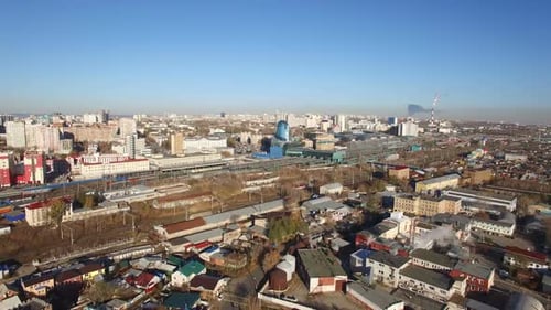 Samara, Russland, Oktober 2018. Luftaufnahme des Bahnhofs