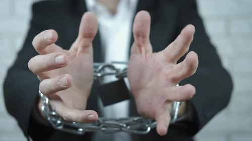 Chaîne avec crédit.