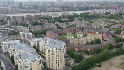 London Real Estate Properties. Canada Water Overseeing Isle of Dogs