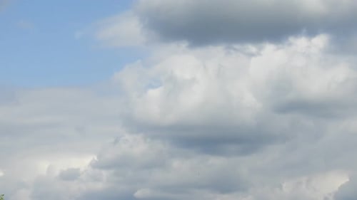 Dramatisch Szene von Wolken im Zeitraffer