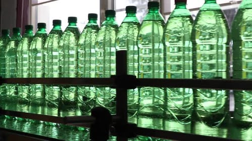 Water Bottling in Plastic