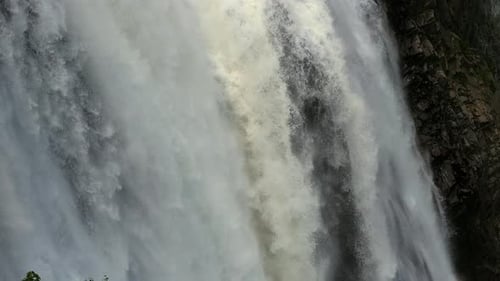 Falling Water of the Waterfall.