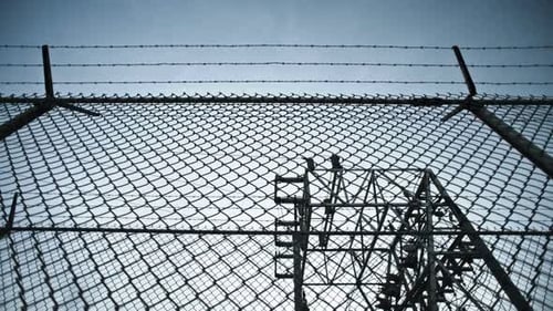 Time-lapse of Chain Link Fence.