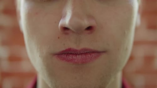 Jovem universitário bonito no campus, estudante, retrato, adolescente, geração z