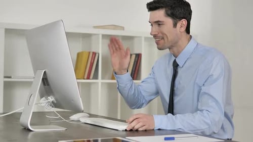 Online-Videochat von Geschäftsmann