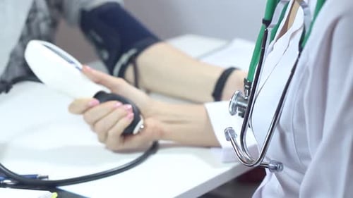 Measuring Blood Pressure in Clinic Setting