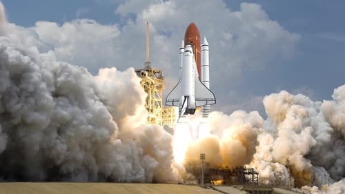 Space Shuttle startet in Zeitlupe