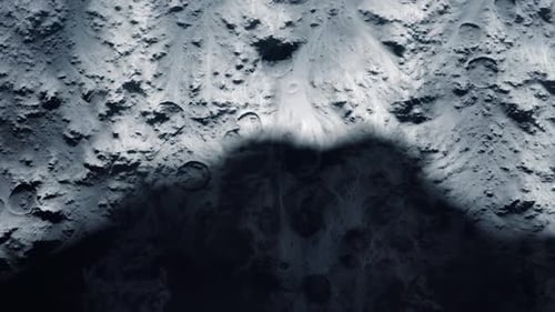 Ansicht des großen Schattens, der über die Mondoberfläche zieht