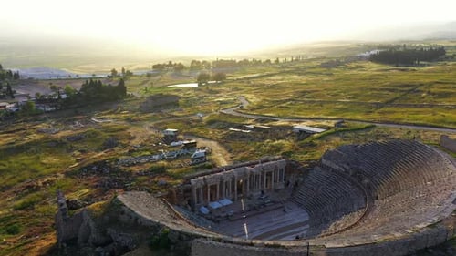 Antike Ruinen von Hierapolis Pamukkale - Türkei.