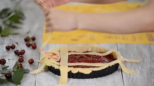 Crafting a Delicious Cherry Pie with Lattice Crust