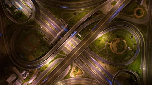 4K : autoroute hyperlapse de métrage pour le concept de transport.