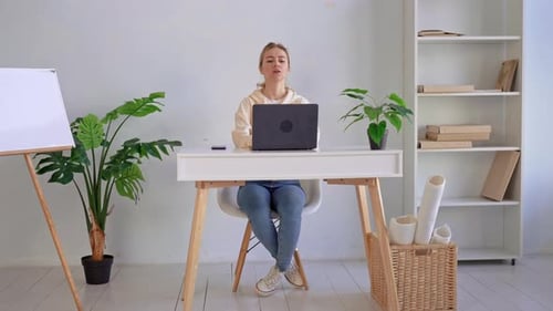 Négociation en ligne par appel vidéo avec un