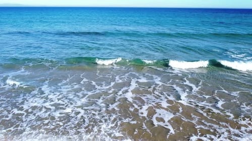 4k Flying Along the Sea