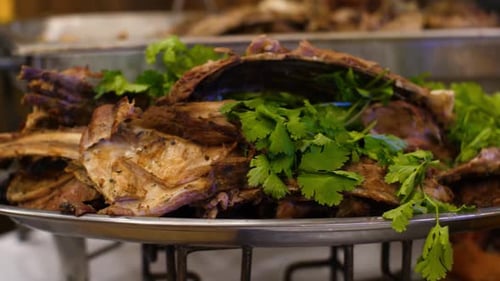 Côtes levées frites sur assiette
