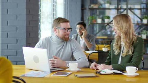 3 Videos - Colleagues Talking in Cafe