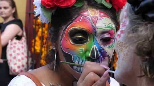 Espectacular máscara de fiesta de maquillaje del Día de Muertos de Halloween