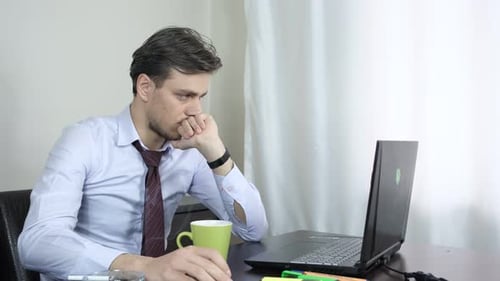Travailler en fumant à la maison