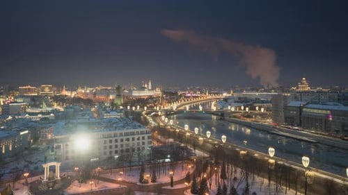 beautiful view of the Moscow Kremlin and the Moscow River