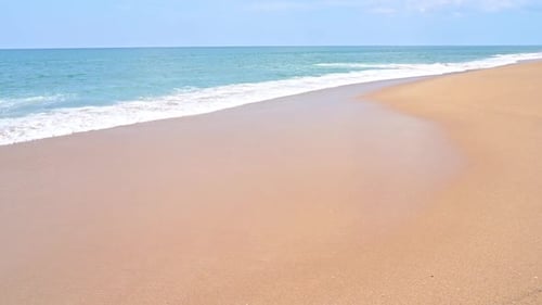 Beautiful tropical beach sea ocean with blue sky and white cloud
