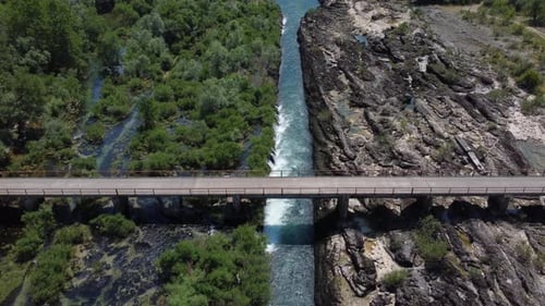 River Luftaufnahme V13 - 4K