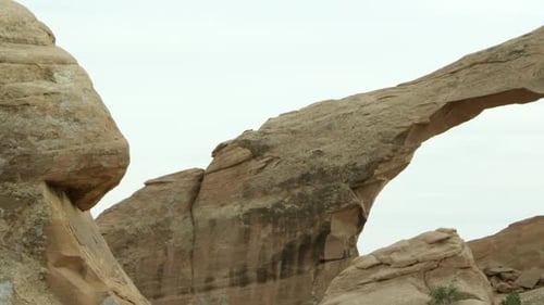 Foto panorâmica do Skyline Arch.