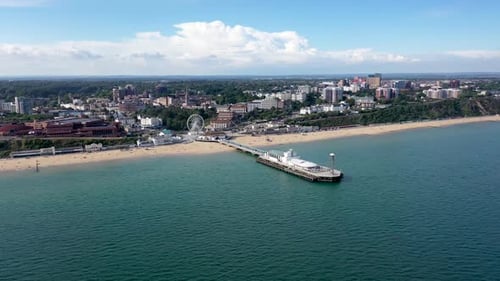 Imágenes aéreas Zumbido de la playa, la rueda de observación y el muelle de Bournemouth