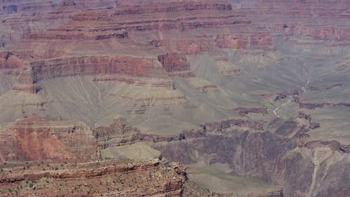 Die roten Felsen des Canyons