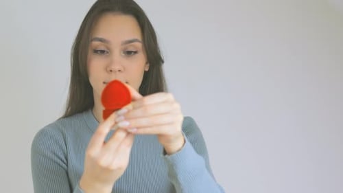 Woman Reacts to Opening Ring Box