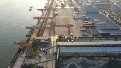 Terminal de carga de contenedores