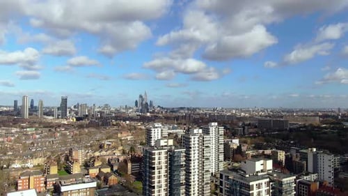 Beautiful Panning shot of Buildings in the city of London