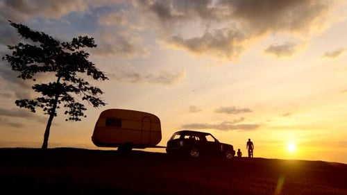 Family Camping with Caravan in Sunset View