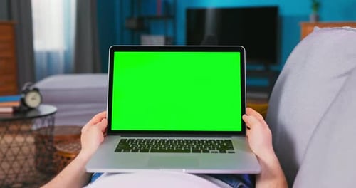 Green Mockup Screen Laptop