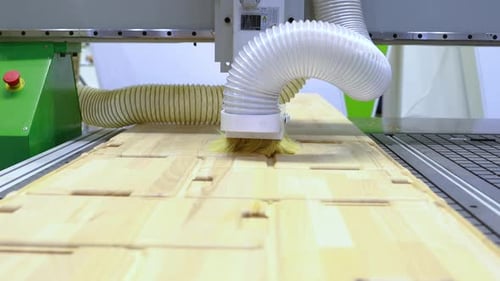 CNC-Holzbearbeitungs-Holzbearbeitungsmaschine, moderne Technologie in der Industrie.