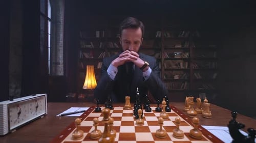 Mann hat Schach verloren