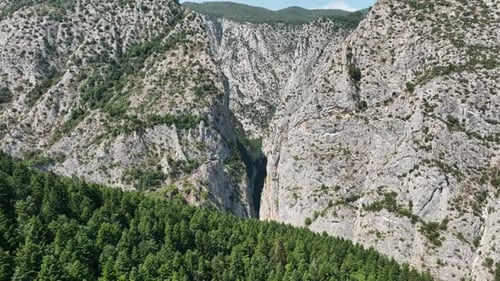 Cañón profundo