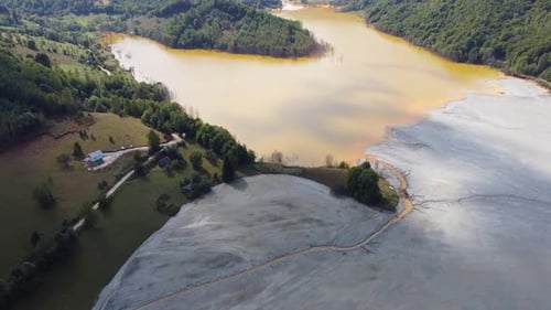 Lake Full With Mining Chemical Residuals, Cyanide Pollution From Gold Mine