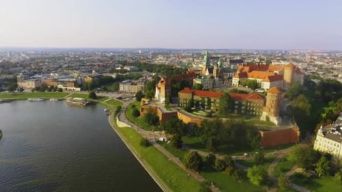Krakow, Poland, Wawel Royal Castle and Cathedral, Vistula River