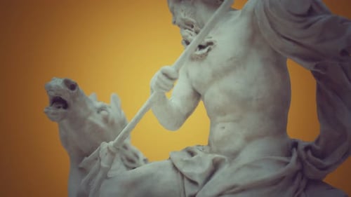 Gros plan de la statue de Neptune