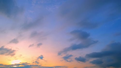 4K Sky Time lapse of Colorful clouds during the moving sun