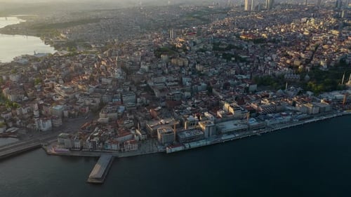 Galataturm und Istanbuler Bosporus