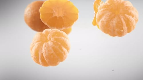 Flying of Tangerine and Slices with Luma Matte