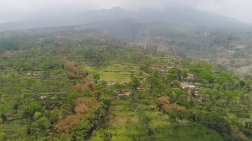 Paysage de montagne de l'île de Jawa, Indonésie